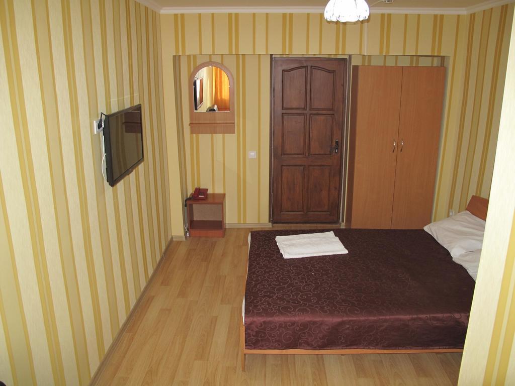 Economy Hotel Zhyger Αστάνα Εξωτερικό φωτογραφία