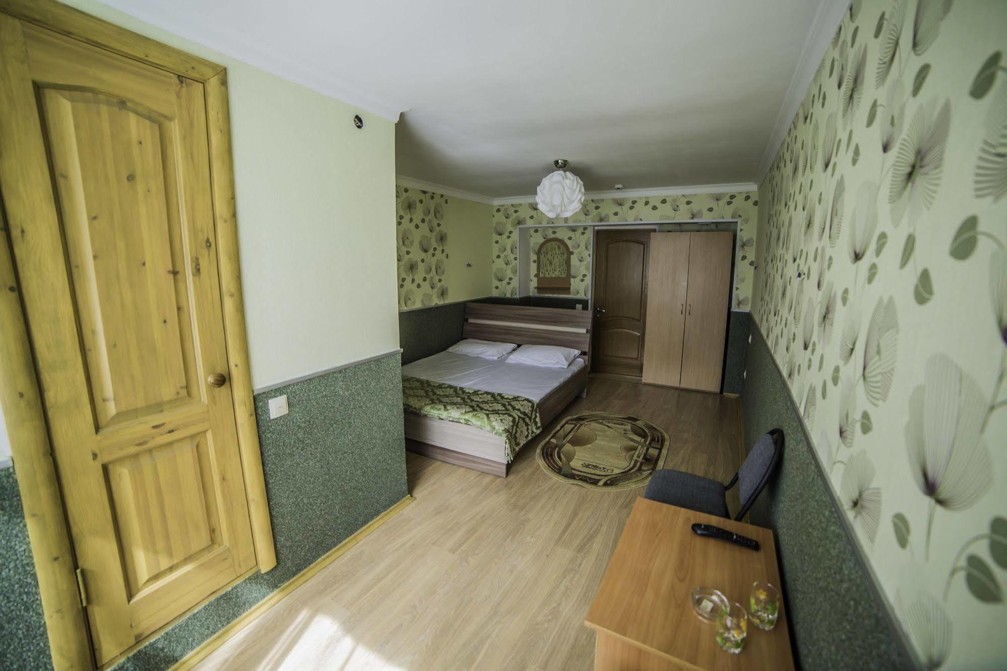 Economy Hotel Zhyger Αστάνα Εξωτερικό φωτογραφία